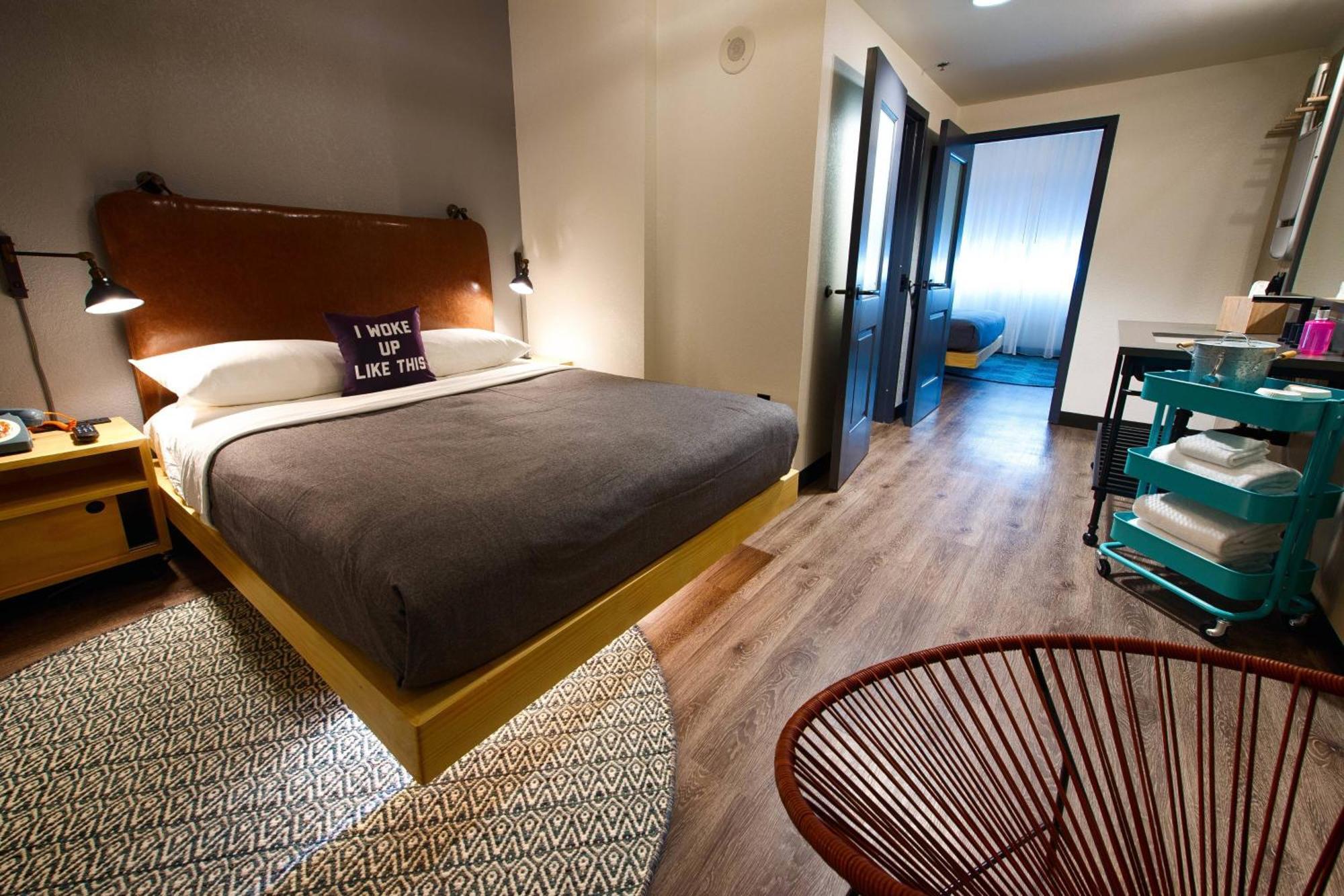 Отель Moxy New Orleans Downtown/French Quarter Area Экстерьер фото