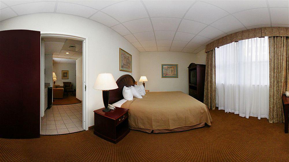 Отель Moxy New Orleans Downtown/French Quarter Area Экстерьер фото