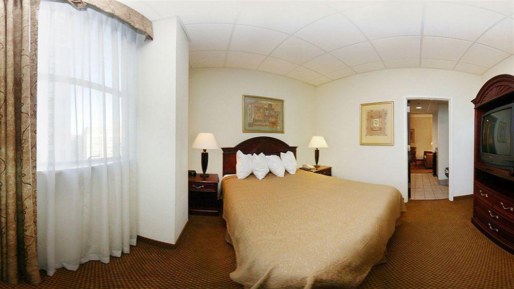 Отель Moxy New Orleans Downtown/French Quarter Area Экстерьер фото